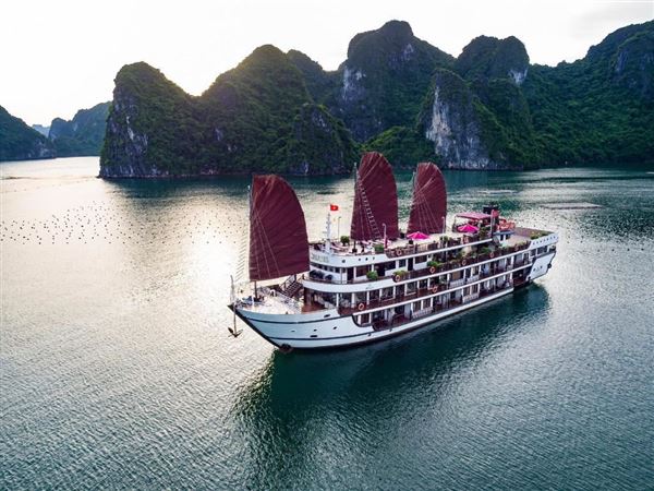 Alisa Cruise Halong Tour 3 Days