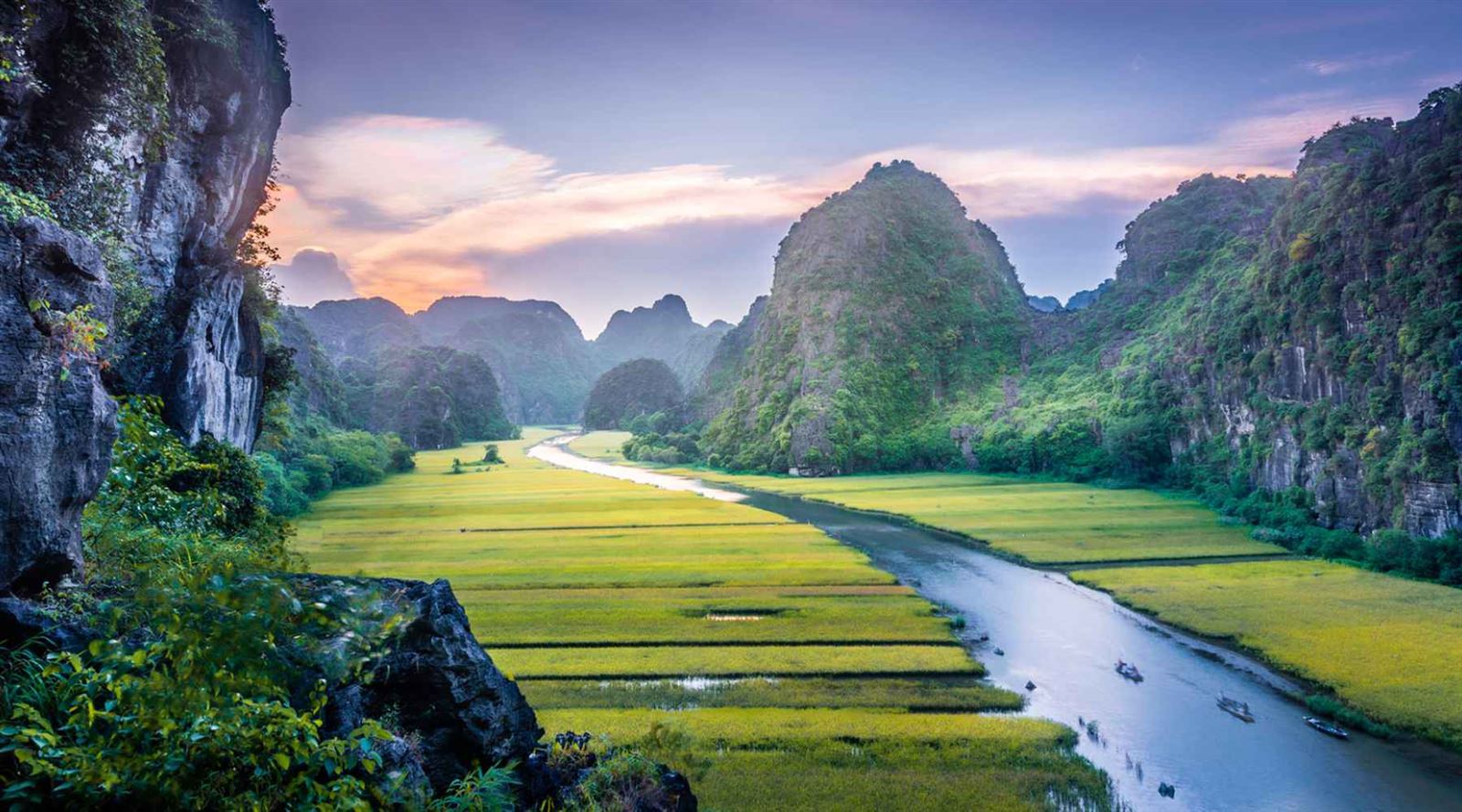 Travel Hanoi - Tam Coc - Ha Long Vietnam 5 Days