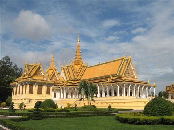 A Glance at Vietnam and Cambodia Tour 14 Days