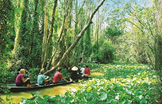 Along Mekong Delta to Cambodia Tour 3 Days